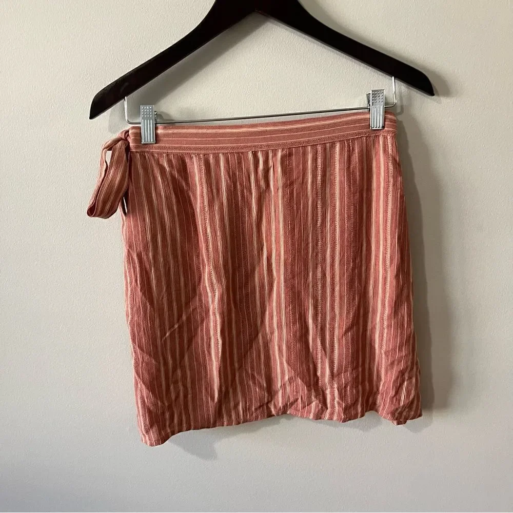 AE High-Waisted Tie Wrap Mini Skirt Stripe NWT Small